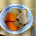 太湖 - 選べる小鉢は大根の煮物。