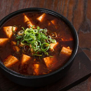 Delicious and spicy mapo tofu♪ Great compatibility with highballs!
