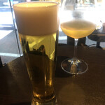 GOSS - 生ビールとシャンディガフ