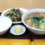Hamachou - レバニラ炒め定食とワンタンメン