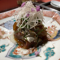 Ji-Cube - 鯵の紹興酒漬け、大葉と胡麻和え、生姜、万能ネギ。
