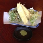 旬のてんぷら(フキノトウ)が苦くておいしい