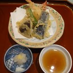 夕月亭 - 天ぷらの盛り合わせ