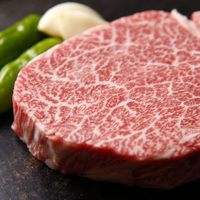 最高ランクA-5等級飛騨牛ヒレ肉石焼ステーキ