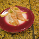 弥一 - 最初の一皿目。以下食事中につき省略