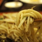 博多 慶州 - 麺を食べても、モヤシが邪魔をする