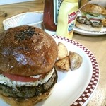 マンチズ バーガー シャック - 