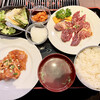Yakiniku Takumien - ハラミと鶏もも焼きセット1080円
