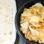 ほっともっと - 料理写真:肉野菜炒め弁当