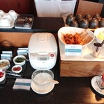 ブッフェレストラン トップ オブ ミヤコ - ビーフカレー、カレートッピング、ごはん、鶏の唐揚げ、フライドポテト