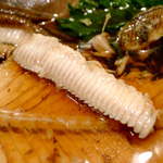 魚のてらさか - 舌平目のエンガワ部分。これがまた、脂が乗って贅沢な味わいなんです！