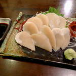 下津井のタイラギ貝をお造りで！サクサクな歯ごたえ、淡白な味わい。まさに瀬戸内海の幸です