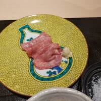 和牛lab K - 炙り牛タンの羅臼昆布〆(3日寝かせ)、山山葵添え