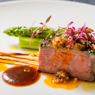 シェフ自慢の本格フレンチ