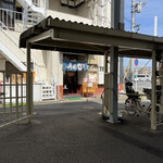 Tsurutsuru - 駐車場側入口