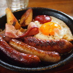 ソーセージランチのメインプレート