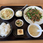 桃仙 - 料理写真:◆ ニラレバ定食(日替わり) ¥700-