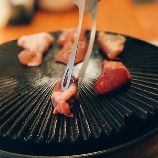 `` Yakitori (grilled chicken skewers)'' that is not skewered, `` Yakiniku (Grilled meat)'' that is not beef