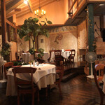 ピレネー - 店内