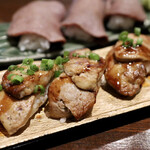くずし肉割烹 雷 - ファアグラ寿司