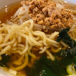 Seikouen - ランチの半ラーメン：味優しいのはいいけど…