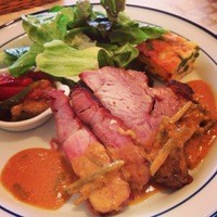 ダン ル シエル - 茶美豚の肩ロース肉のソテー