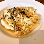 オステリア デッレ ジョイエ - 有機レモンと天然赤海老　パルメジャーノチーズのクレーマ