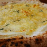 オステリアルーナマーレ - パタータ 新じゃがいも ローズマリー