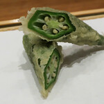 天婦羅 みやしろ - 高知産オクラの天ぷら