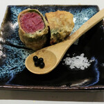 天婦羅 みやしろ - 和牛のヒレ肉であるシャトーブリアンの湯葉巻き、の天ぷら