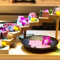 焼肉割烹 YP流 宗右衛門町本店 - 花の階段盛り