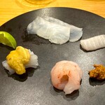 小判寿司 - 星鰈・星鰈えんがわ・北紫雲丹 槍烏賊・甘海老・海老味噌