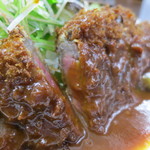 洋食の朝日 - ビーフカツのアップ