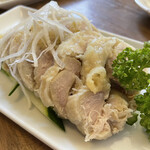 Gyouza Sakaba - 蒸し鶏葱ソース和え