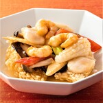 9．海の幸のおこげ料理