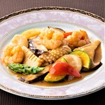 1．海の幸と野菜の八宝菜