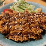 肴や味泉 - まぐろホホ肉のカツレツ