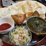 SATYAM VIDHI INDIAN FOOD - 料理写真:日替わり（800円）とラッシー（100円）