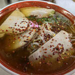 天神そば - 卓上 辛味を振りかける 一味と粗いのあります