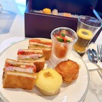 ザ カハラ ラウンジ - 