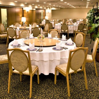 接待や会食、お祝いの席や同窓会など様々なシーンで