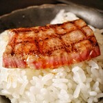 180575935 -  本日のお米　青森県産　晴天の霹靂　カイノミの脂と甘めのタレとお米は最高ですね。やはり肉＋タレにご飯は最高のペアです。　