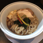 らーめん三極志 - ズワイガニの冷やしらーめん(1,100円)