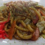 のざわ食堂 - 焼きうどん３５０円（具は豚肉・蒲鉾・キャベツ・人参が入っています）