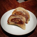 Tenshin Suya - 皮から手作りもちもち焼き餃子(600円）