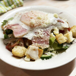 がばちょ - ベーコンエッグのシーザーサラダ（450円）