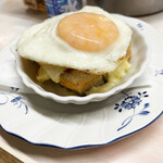 がばちょ - クロックムッシュ追いチーズ＆目玉焼きスペシャル（メニューにはありません）