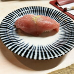 がばちょ - トロ握り（サービス）