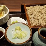 越後叶家 - 料理写真:ミニ旬野菜の天丼定食   980円