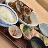 築地食堂 源ちゃん - マグロ目肉煮付けとお刺身定食（１，１００円）２０２２年７月